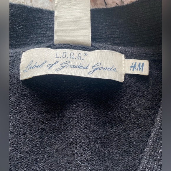 Men’s black wool snap button sweater. - Picture 5 of 6